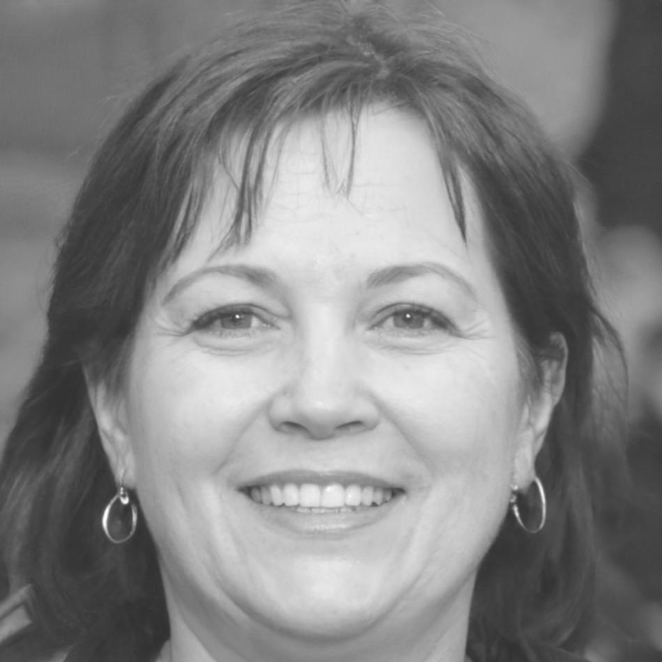 Ilze Ozoliņa, satura redaktore